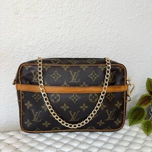 LOUIS VUITTON Compiegne 23 Pouch Crossbody Bag Monogam Canvas